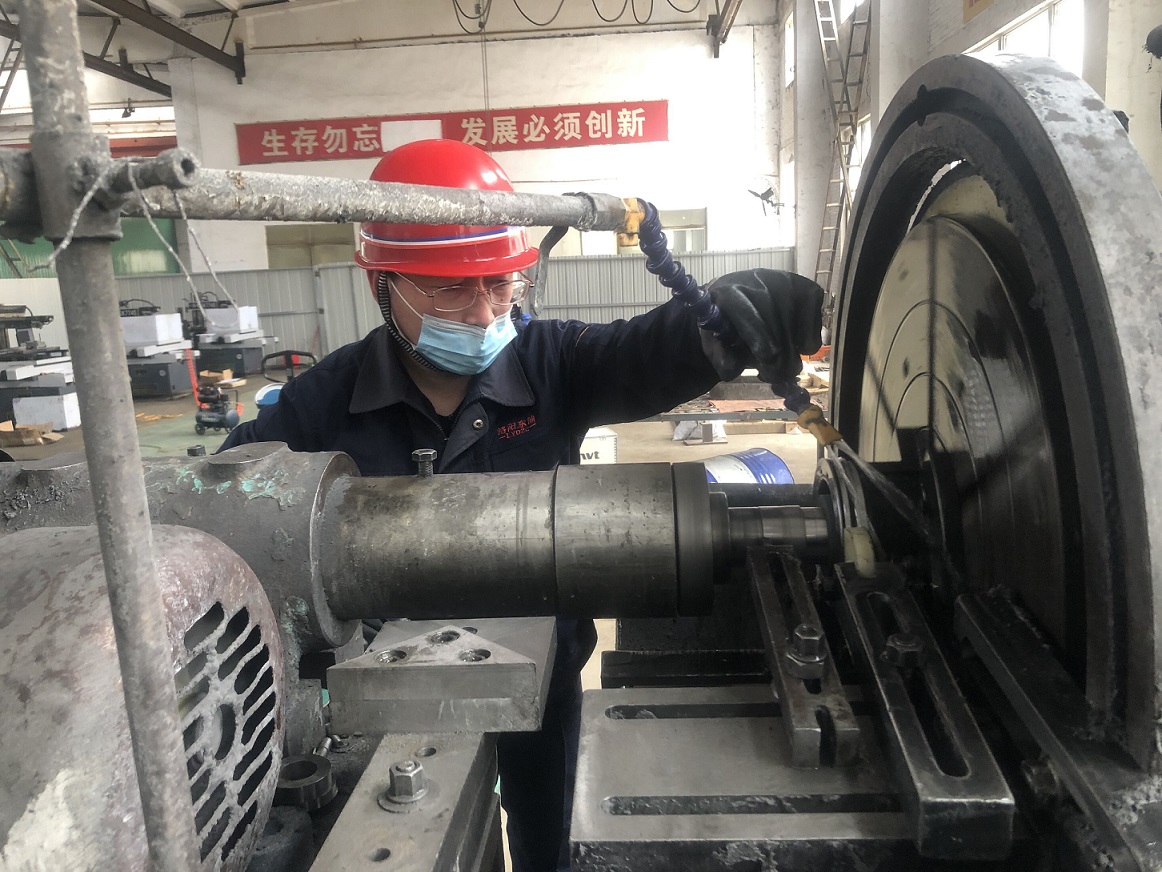 東軸YRT180型號軸承在設(shè)計(jì)工藝上的革新